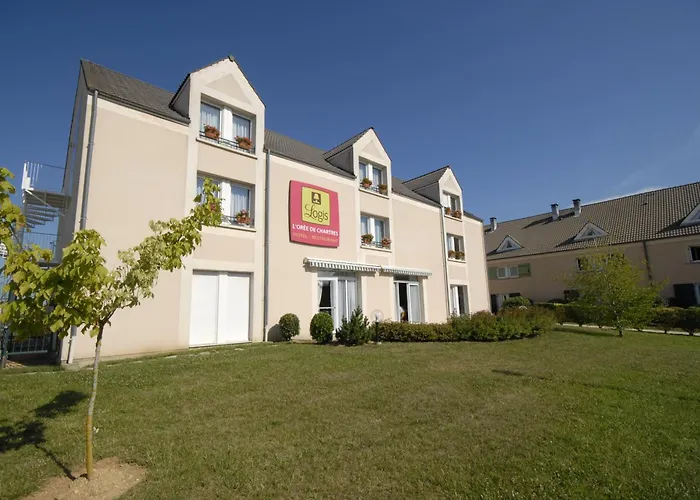 Logis Hotel L\'Oree De Chartres - Barjouville