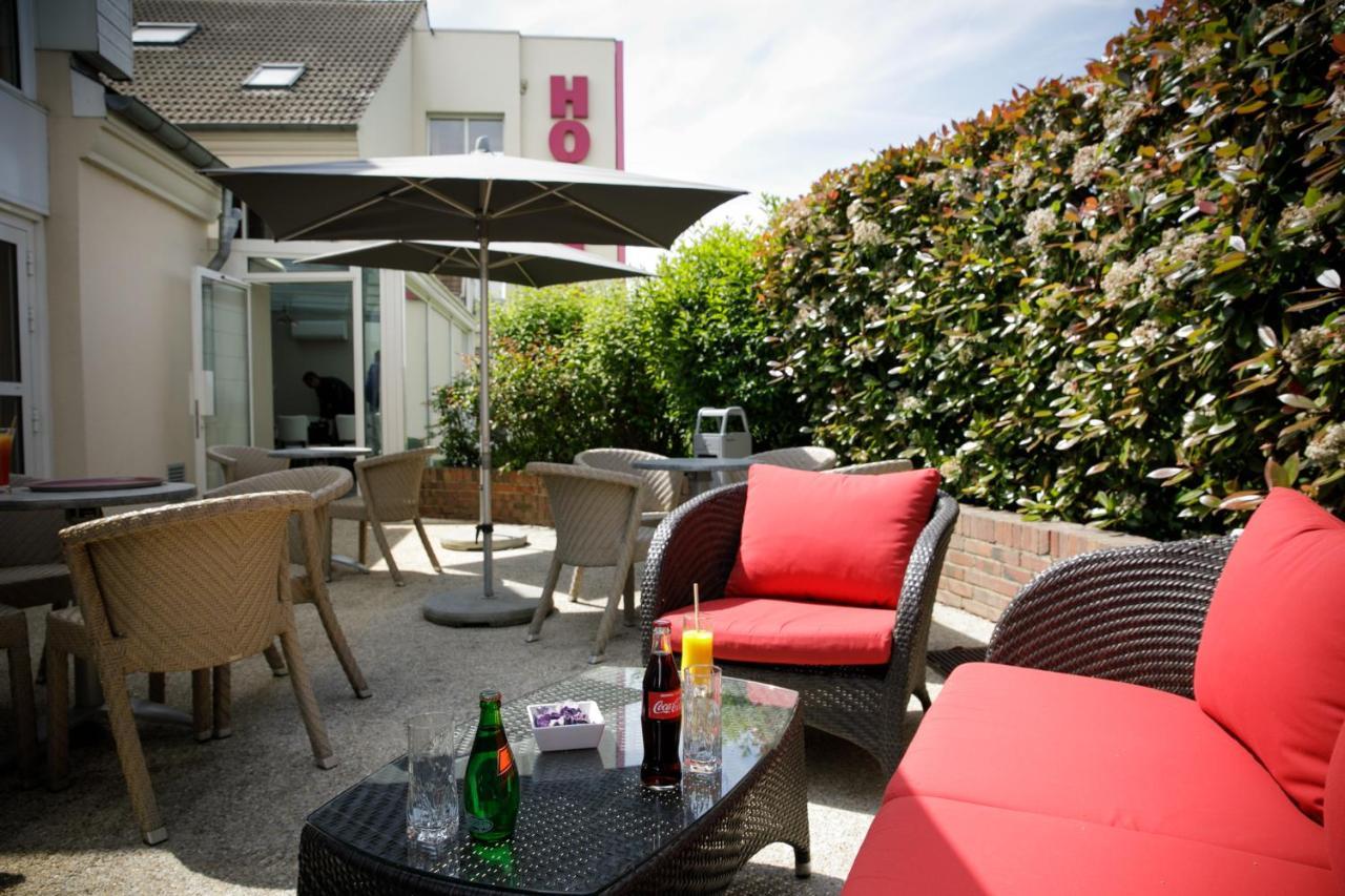 Logis L'oree De Chartres - 3*
