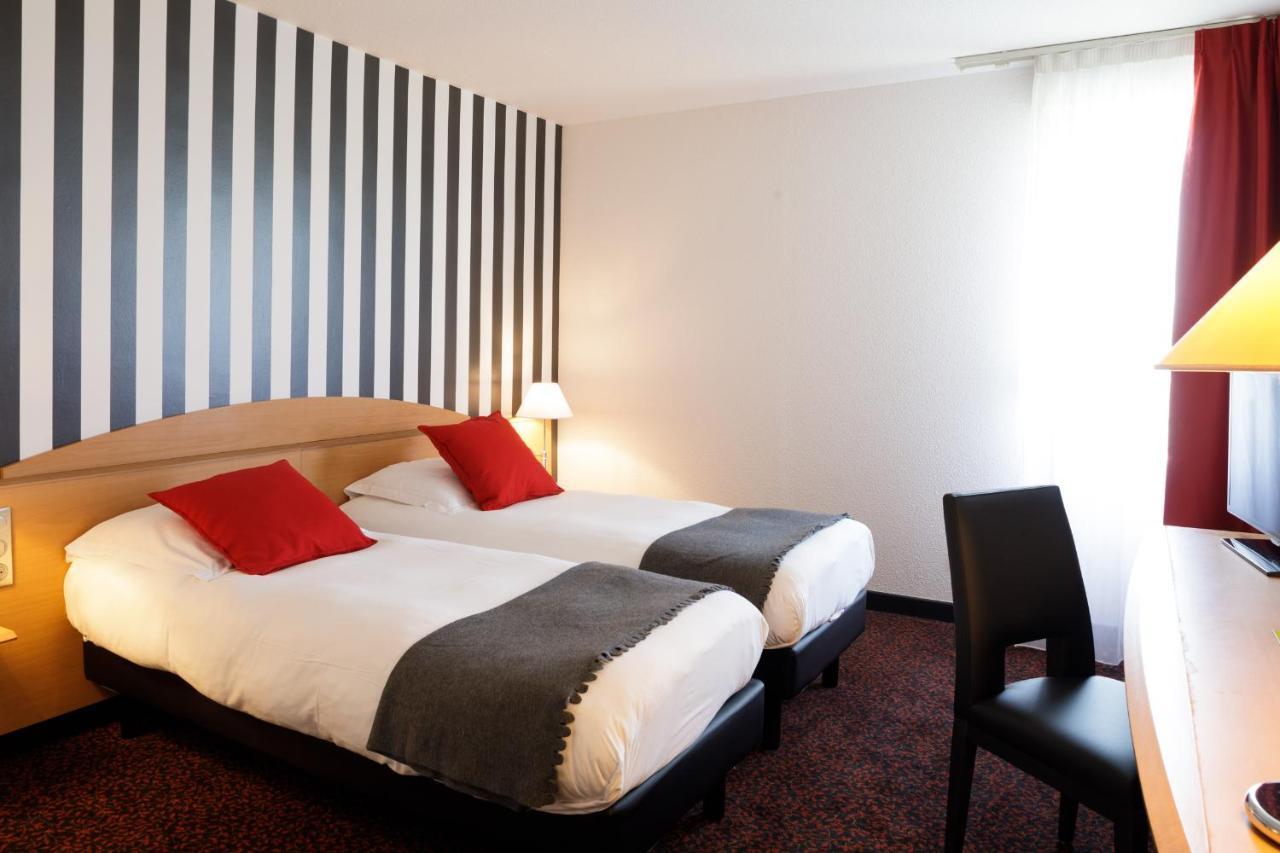 Logis L'oree De Chartres -