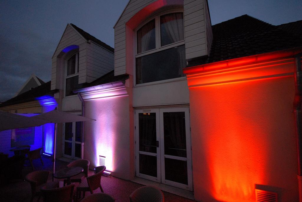 Logis L'orée De Chartres - Hotel