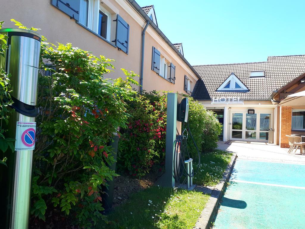 Hotel Logis L'oree De Chartres - 3*